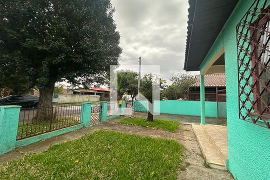 Fachada da casa de casa à venda com 6 quartos, 160m² em Fátima, Canoas