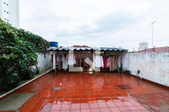 Quintal de casa para alugar com 4 quartos, 519m² em Cambuci, São Paulo
