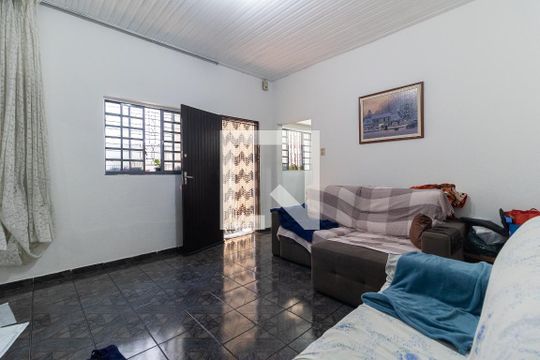 Casa à venda com 3 quartos, 170m² em Vila Conde do Pinhal, São Paulo