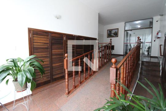 Área comum - Hall de entrada  de apartamento para alugar com 2 quartos, 94m² em Santa Cecília, São Paulo
