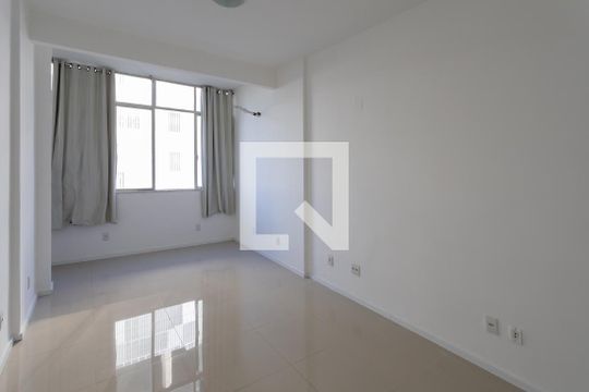 Studio de kitnet/studio para alugar com 0 quarto, 30m² em Centro, Rio de Janeiro