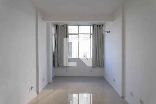 Kitnet/Studio para alugar com 0 quarto, 30m² em Centro, Rio de Janeiro