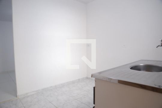 Cozinha de casa para alugar com 1 quarto, 40m² em Vila Cavaton, São Paulo