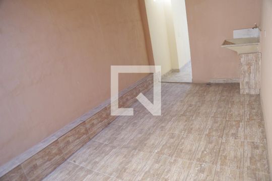 Área de Serviço de casa para alugar com 1 quarto, 40m² em Vila Cavaton, São Paulo