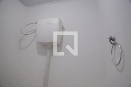 Banheiro de casa para alugar com 1 quarto, 40m² em Vila Cavaton, São Paulo