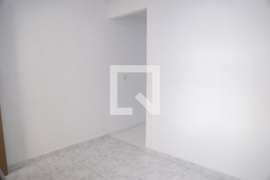 Cozinha de casa para alugar com 1 quarto, 40m² em Vila Cavaton, São Paulo