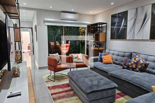 Sala de casa à venda com 3 quartos, 104m² em Vila Santa Isabel, São Paulo