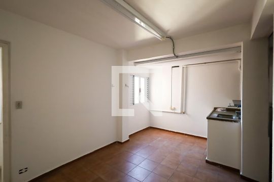Área da Garagem de casa para alugar com 3 quartos, 250m² em Perdizes, São Paulo
