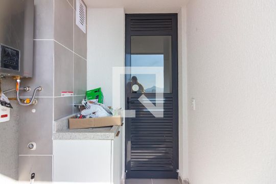 Área de Serviço de apartamento para alugar com 2 quartos, 52m² em Centro, Osasco