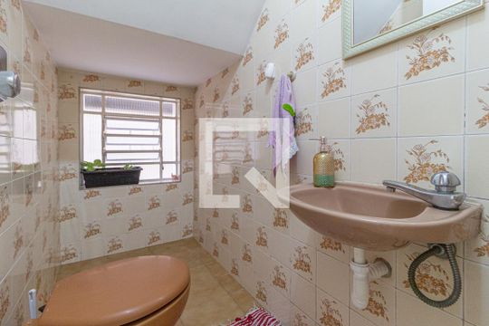 Lavabo de casa à venda com 5 quartos, 207m² em Cipava, Osasco