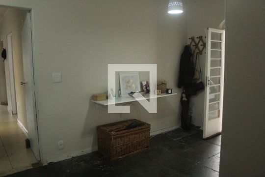 Sala de casa à venda com 4 quartos, 180m² em Jardim Consórcio, São Paulo