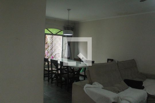 Casa à venda com 4 quartos, 180m² em Jardim Consórcio, São Paulo