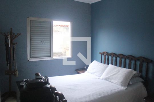Casa à venda com 4 quartos, 180m² em Jardim Consórcio, São Paulo