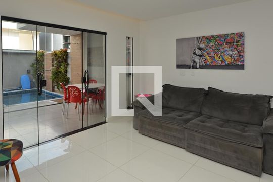 Sala de casa de condomínio à venda com 2 quartos, 139m² em Vargem Grande, Rio de Janeiro