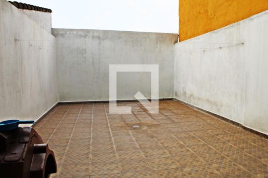 quintal de casa à venda com 3 quartos, 91m² em Itaquera, São Paulo