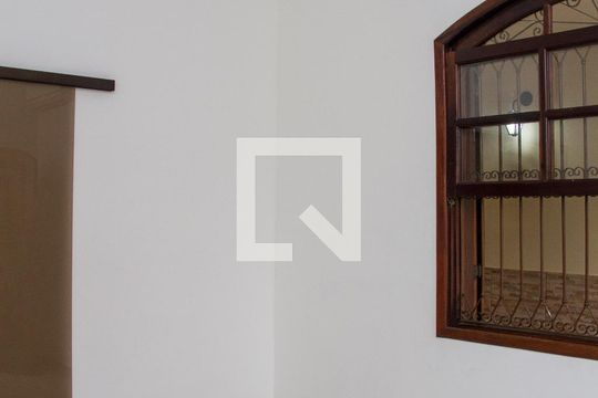 Sala de casa para alugar com 3 quartos, 160m² em Quintino Bocaiuva, Rio de Janeiro