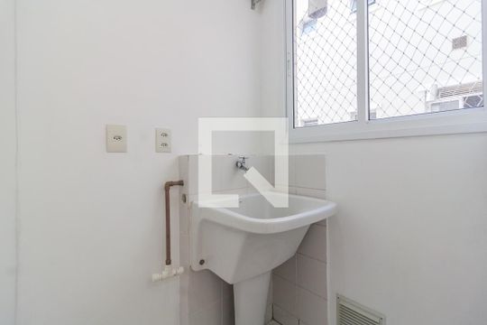 Área de Serviço de apartamento para alugar com 3 quartos, 96m² em Monte Cristo, Florianópolis