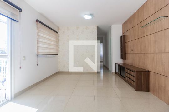 Sala de apartamento para alugar com 3 quartos, 96m² em Monte Cristo, Florianópolis