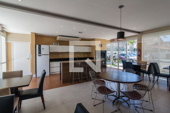 Área comum de apartamento para alugar com 3 quartos, 96m² em Monte Cristo, Florianópolis