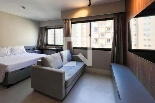 Kitnet/Studio à venda com 1 quarto, 27m² em Indianópolis, São Paulo