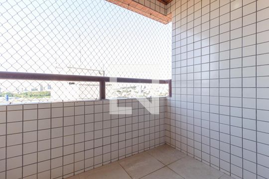 Sacada de apartamento para alugar com 2 quartos, 47m² em Centro, Osasco