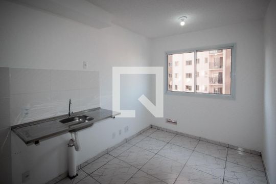 Sala/Cozinha de apartamento para alugar com 1 quarto, 46m² em Sacoma, São Paulo