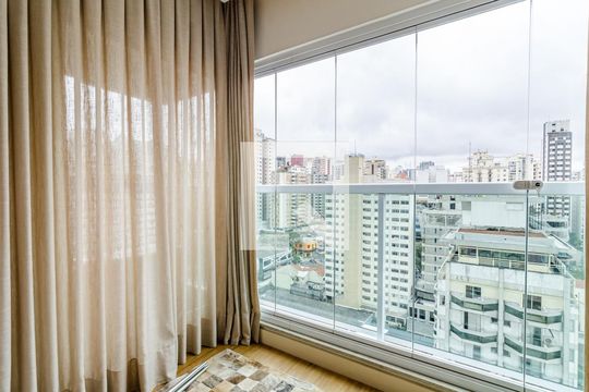 Varanda de apartamento para alugar com 1 quarto, 45m² em Cerqueira César, São Paulo