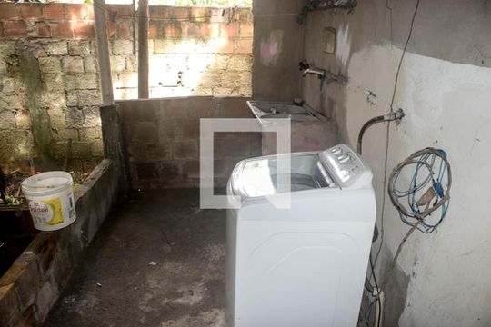Área de Serviço de casa para alugar com 2 quartos, 120m² em São Cristóvão, Salvador