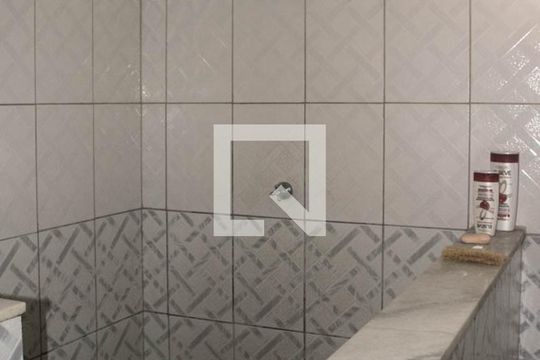Banheiro do Quarto 1 de casa para alugar com 2 quartos, 120m² em São Cristóvão, Salvador