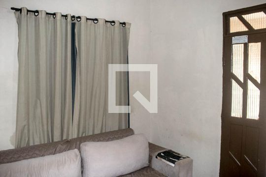 Sala de casa para alugar com 2 quartos, 120m² em São Cristóvão, Salvador