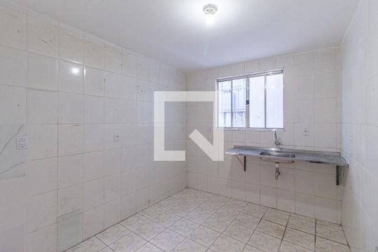 Cozinha de casa para alugar com 1 quarto, 40m² em Helena Maria, Osasco