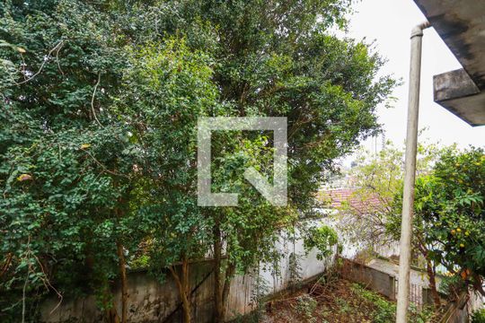 Vista - Quarto 1 de casa para alugar com 1 quarto, 40m² em Parque Peruche, São Paulo
