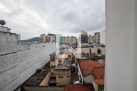 Sala de apartamento para alugar com 1 quarto, 49m² em Centro, Niterói
