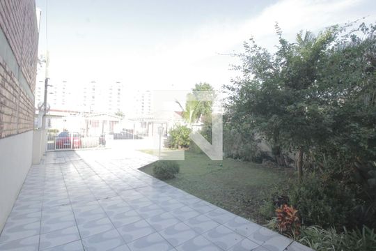 Casa à venda com 4 quartos, 180m² em Sarandi, Porto Alegre