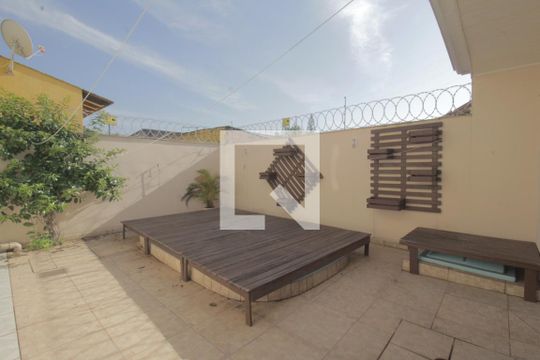 Área comum - Piscina de casa à venda com 4 quartos, 180m² em Sarandi, Porto Alegre