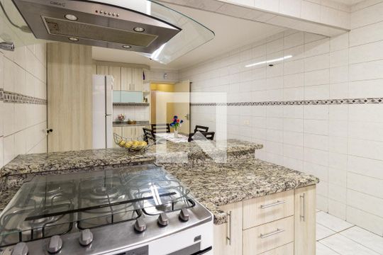 Cozinha de casa à venda com 2 quartos, 106m² em Jardim Monjolo, São Paulo