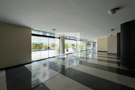 Hall de entrada de apartamento à venda com 3 quartos, 96m² em Perdizes, São Paulo
