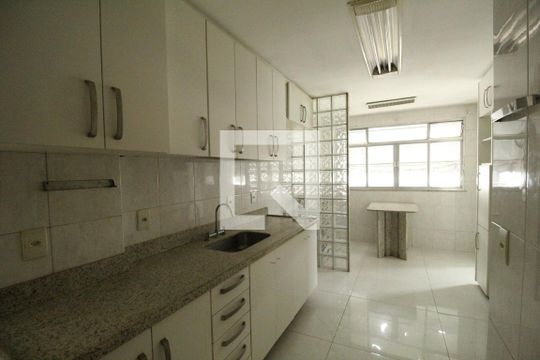Cozinha de apartamento à venda com 5 quartos, 300m² em Anil, Rio de Janeiro
