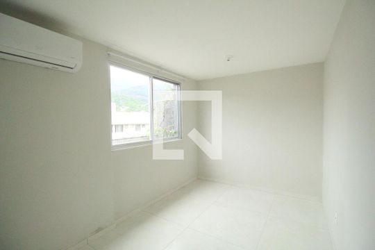 Suíte 2 de apartamento à venda com 5 quartos, 300m² em Anil, Rio de Janeiro