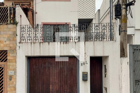 Fachada de casa para alugar com 4 quartos, 250m² em Vila Anglo Brasileira, São Paulo