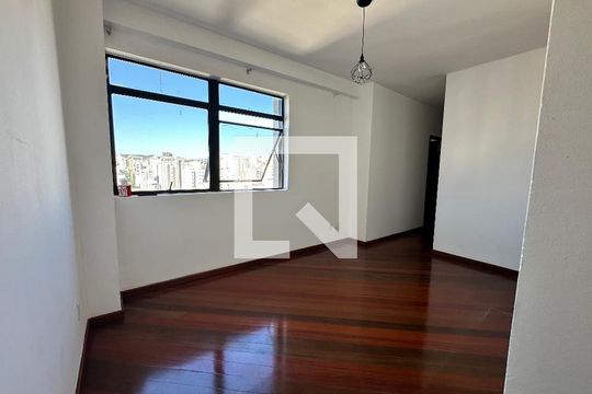 Apartamento para alugar com 3 quartos, 80m² em Funcionários, Belo Horizonte