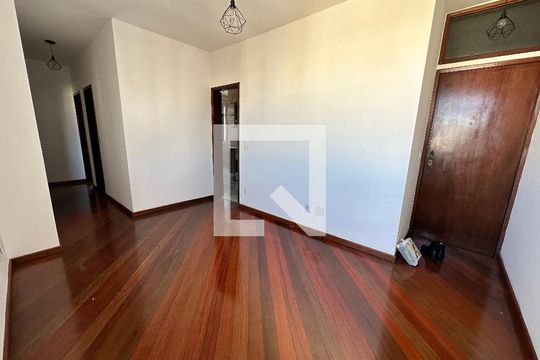 sala de apartamento para alugar com 3 quartos, 80m² em Funcionários, Belo Horizonte