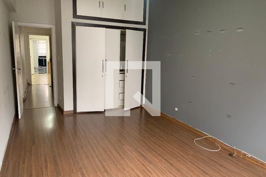 Quarto de apartamento para alugar com 3 quartos, 250m² em Cerqueira César, São Paulo