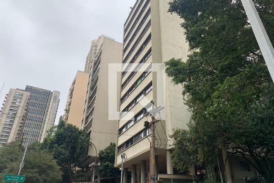 Fachada de apartamento para alugar com 3 quartos, 250m² em Cerqueira César, São Paulo