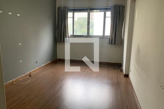 Quarto de apartamento para alugar com 3 quartos, 250m² em Cerqueira César, São Paulo
