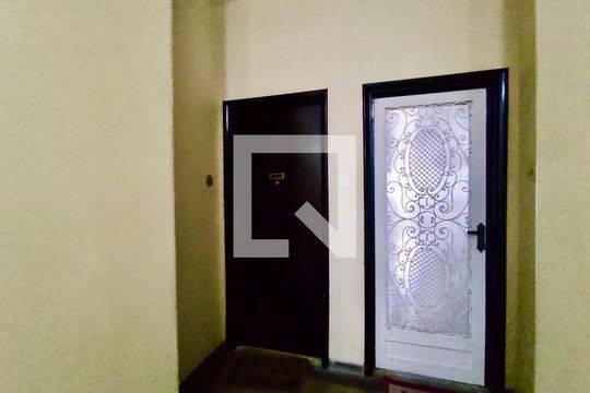 Hall de apartamento para alugar com 3 quartos, 96m² em Copacabana, Rio de Janeiro