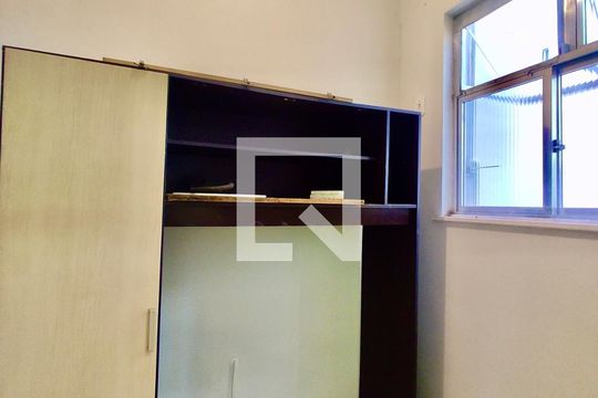 Quarto serviço de apartamento para alugar com 3 quartos, 96m² em Copacabana, Rio de Janeiro
