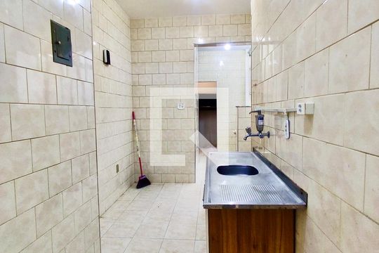 Cozinha de apartamento para alugar com 3 quartos, 96m² em Copacabana, Rio de Janeiro