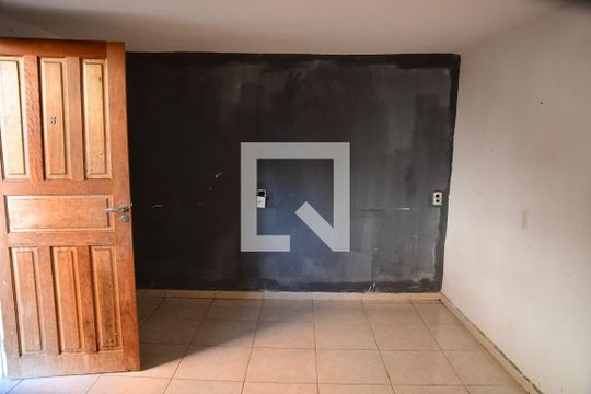 Sala de casa para alugar com 2 quartos, 80m² em Granja Carolina, Cotia
