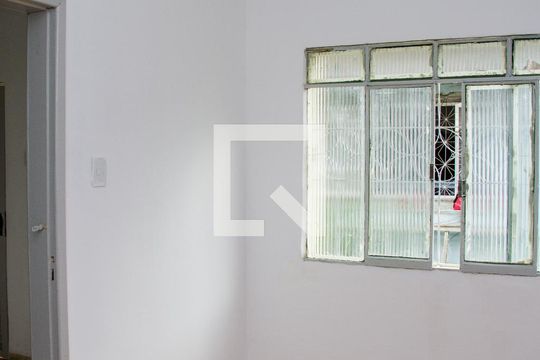 Quarto 01 de casa de condomínio para alugar com 2 quartos, 50m² em Encantado, Rio de Janeiro